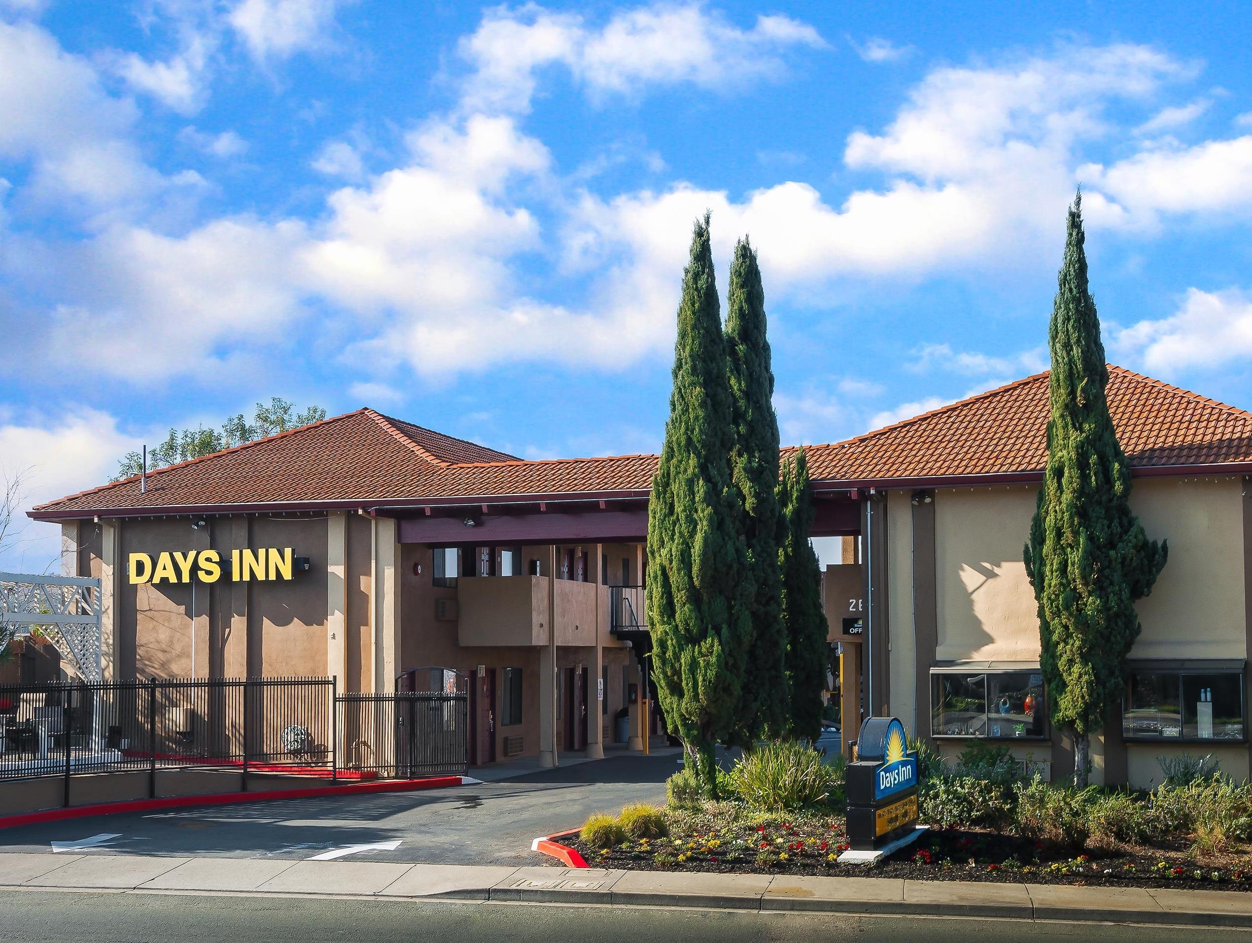Days Inn By Wyndham Pinole Berkeley Kültér fotó