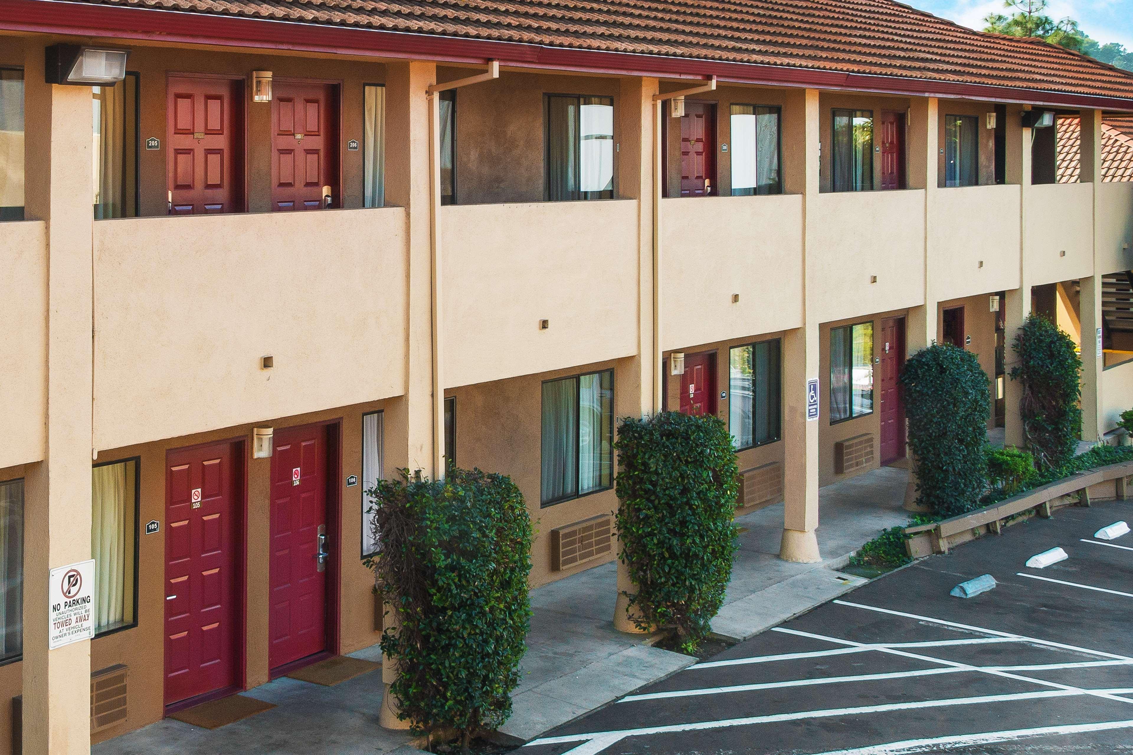Days Inn By Wyndham Pinole Berkeley Kültér fotó