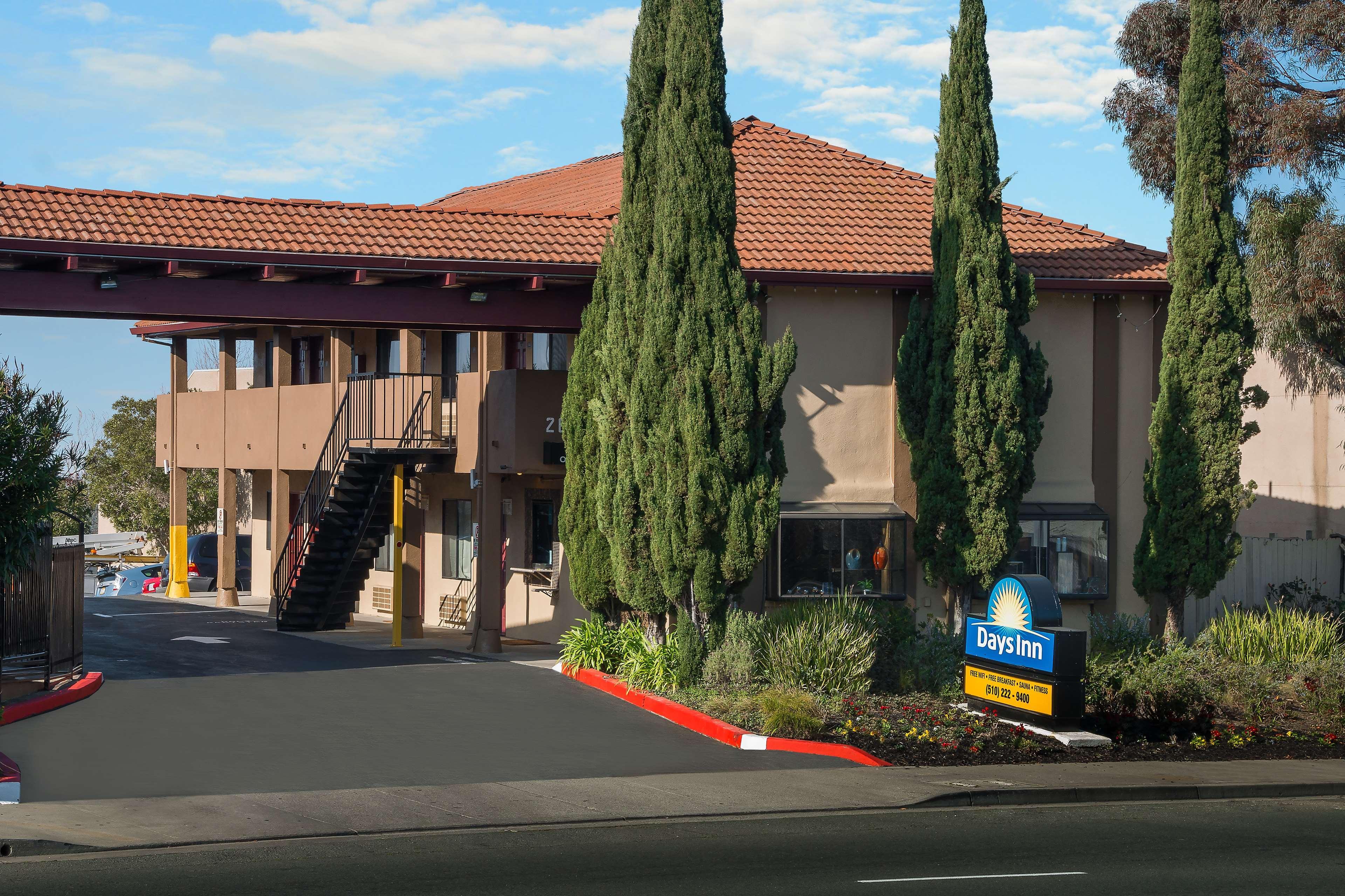 Days Inn By Wyndham Pinole Berkeley Kültér fotó
